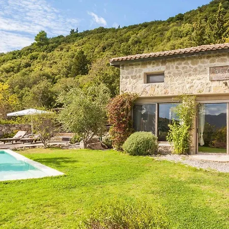 Mounty Island Villas-nefeli * Lazaráta