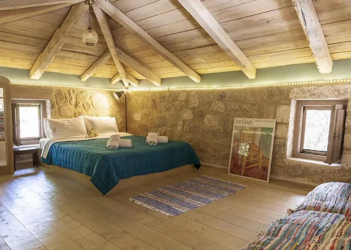 Mounty Island Villas-nefeli Villa Lazarata